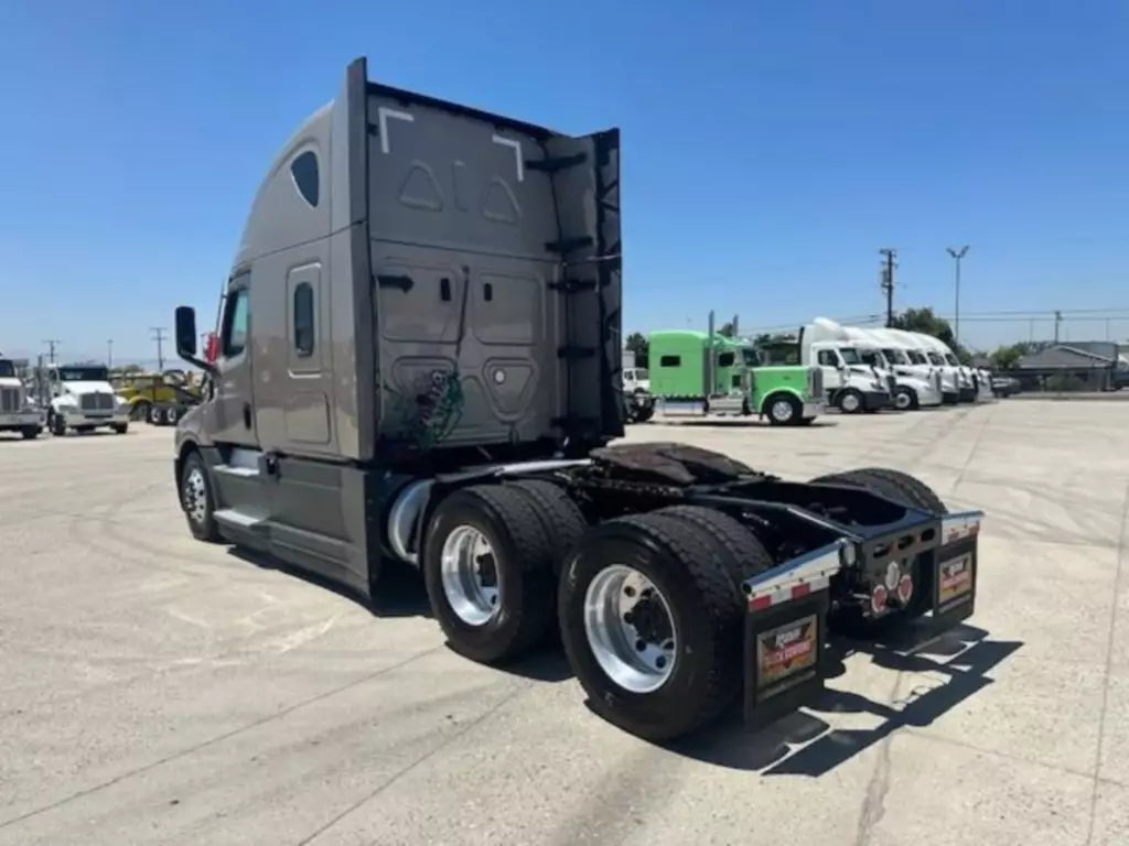 2022 Freightliner Cascadia